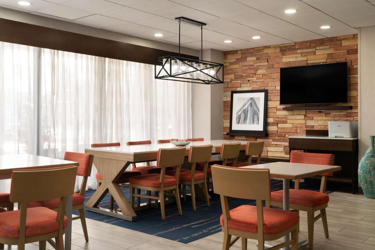 Hampton Inn Fairfax City Esterno foto